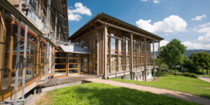 Holz- und Touristikzentrum Schmallenberg Foto: Klaus-Peter Kappest